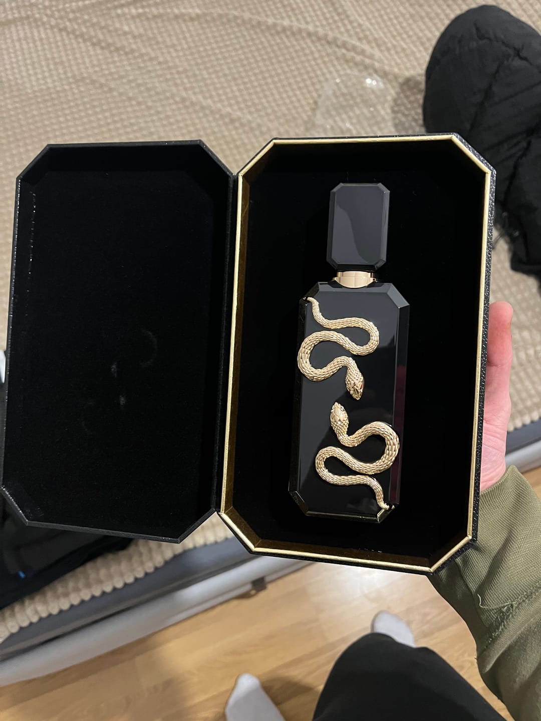 Customer photo review of French Avenue Veneno Eau de Parfum 100 ml