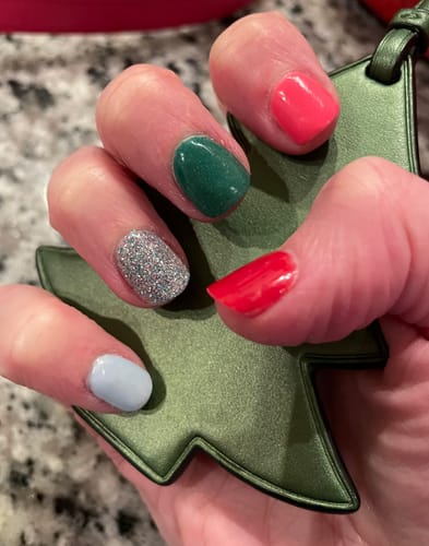 Customer photo review of D1237 Tannenbaum Chrome Dip Powder