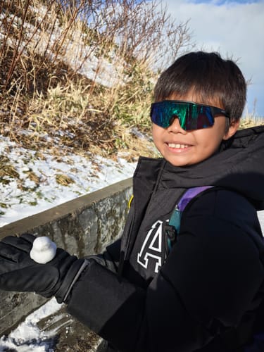 Customer photo review of K9028 Kids Color Polarized Sunglasses