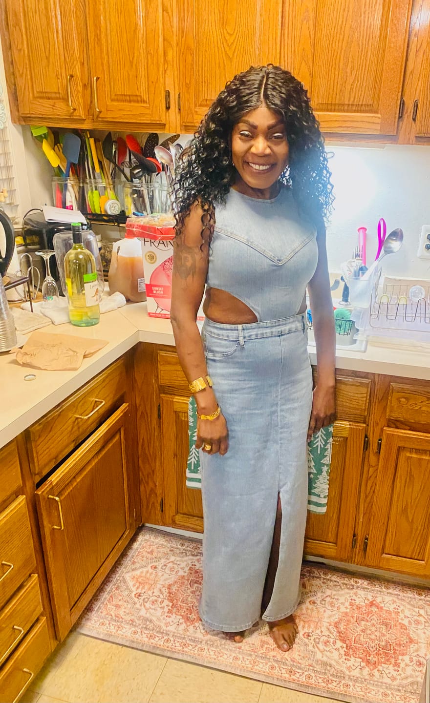 Customer photo review of Sensationnel Butta Synthetic HD Lace Front Wig - BUTTA PRE-CUT UNIT 6