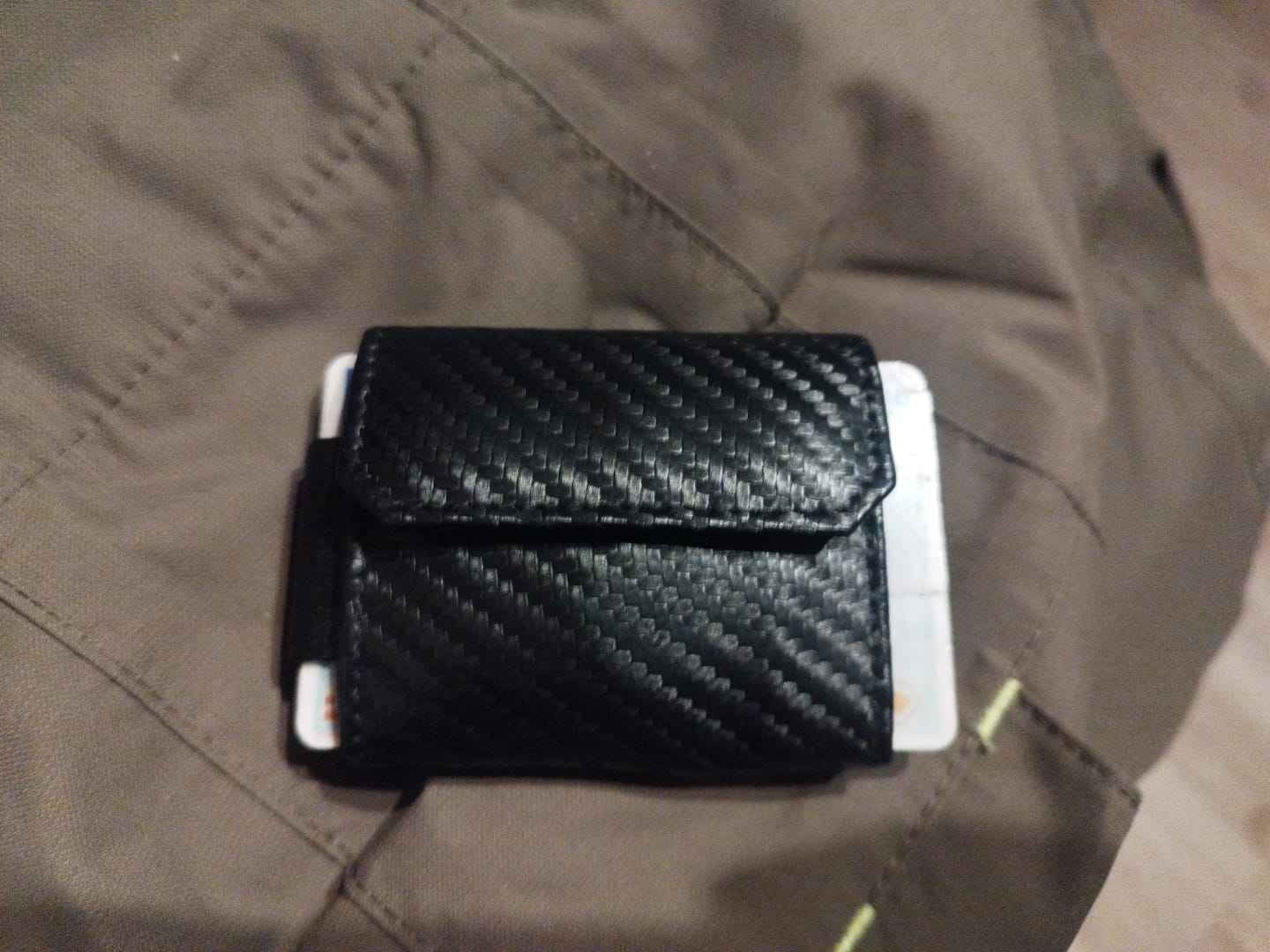 Customer photo review of Nano Boy Pocket card holder wallet with leather coin pocket