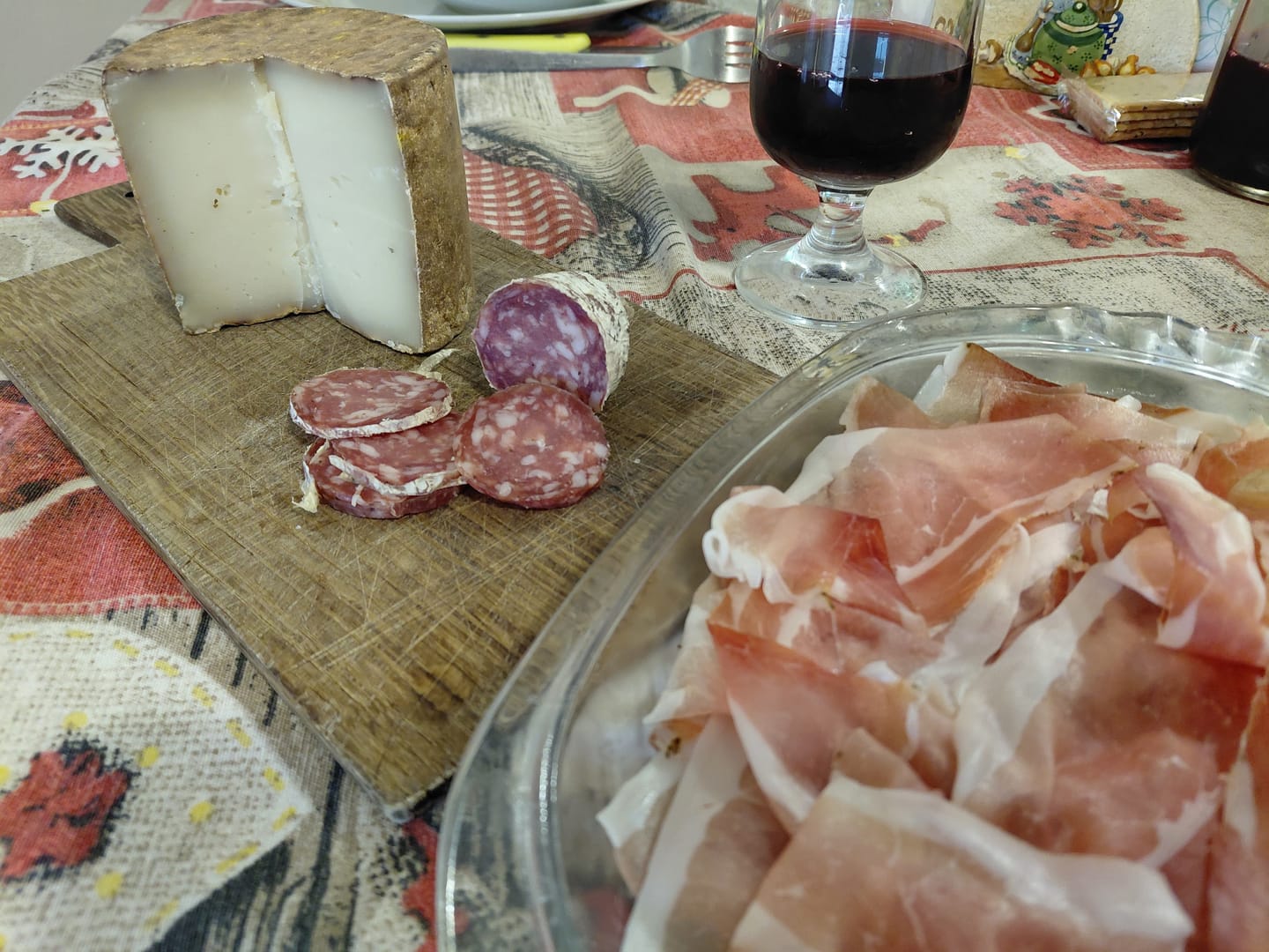Customer photo review of Caciotta mista di capra e pecora