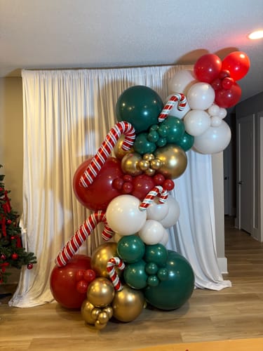 Customer photo review of The Classic Christmas Balloon Garland Kit