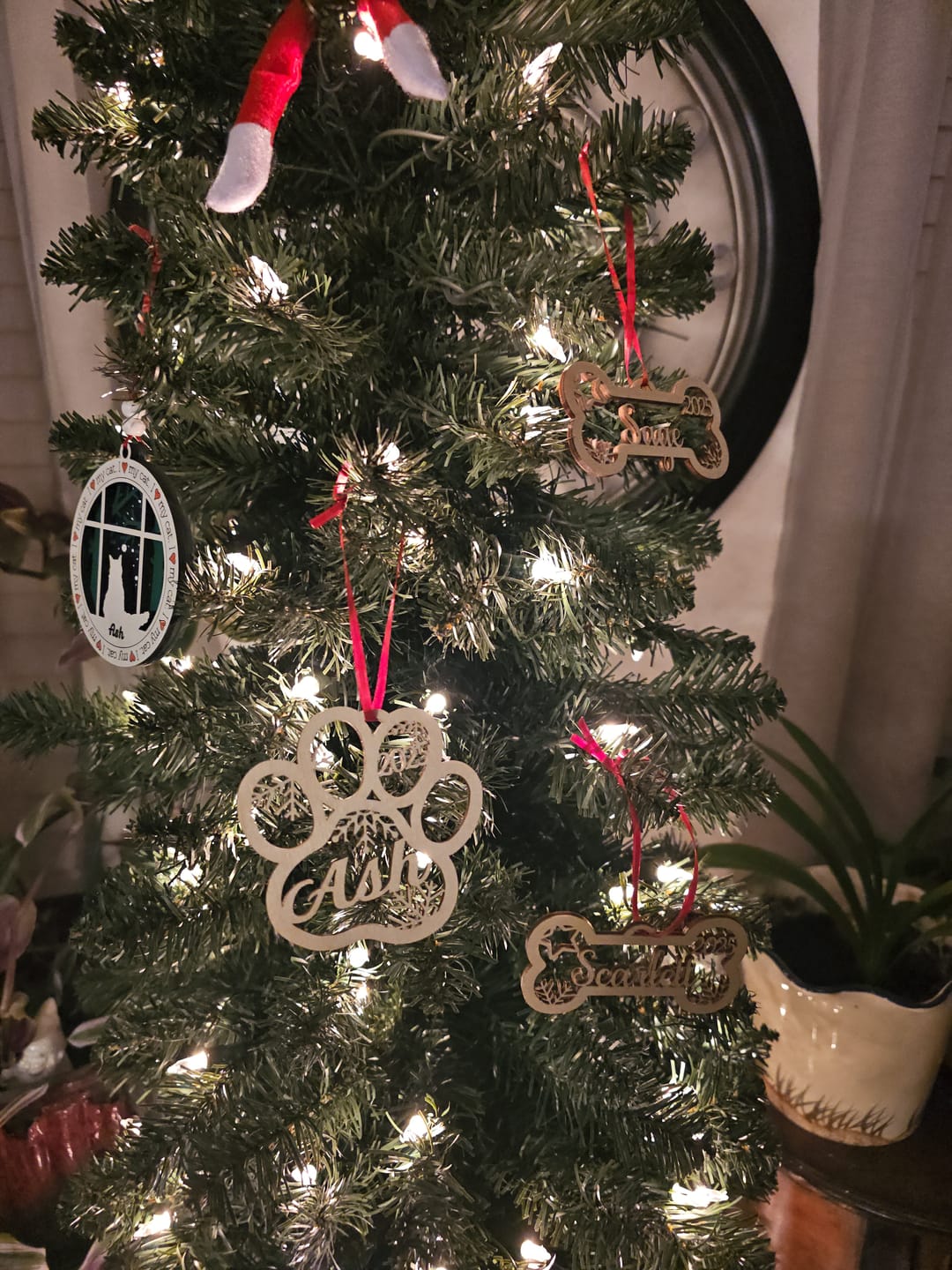 Customer photo review of Personalized Pet Christmas Ornament