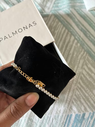 Customer photo review of Brilliance Bond Bracelet