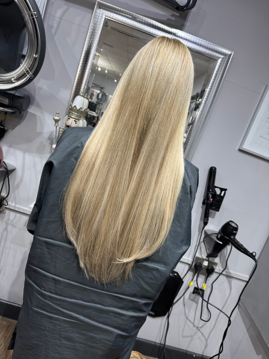 Customer photo review of 20" Invisible Tapes - Colour #French Alps (Root Glaze)