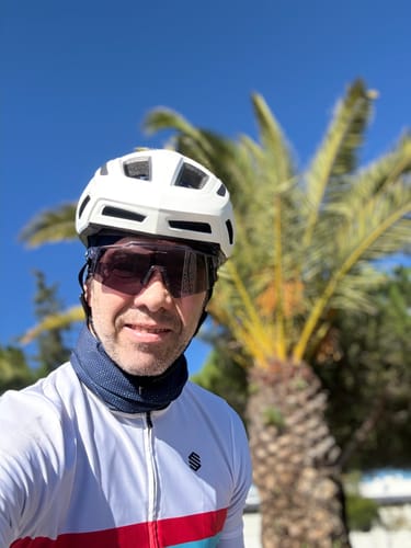 Customer photo review of KE9023 Color Changing Frames Photochromic Sunglasses