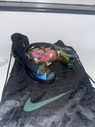 Customer photo review of Mercurial Superfly 10 Elite FG Cosmic Speed Noir