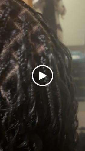 Customer video review of KNOTLESS BOHEMIAN FULL LACE