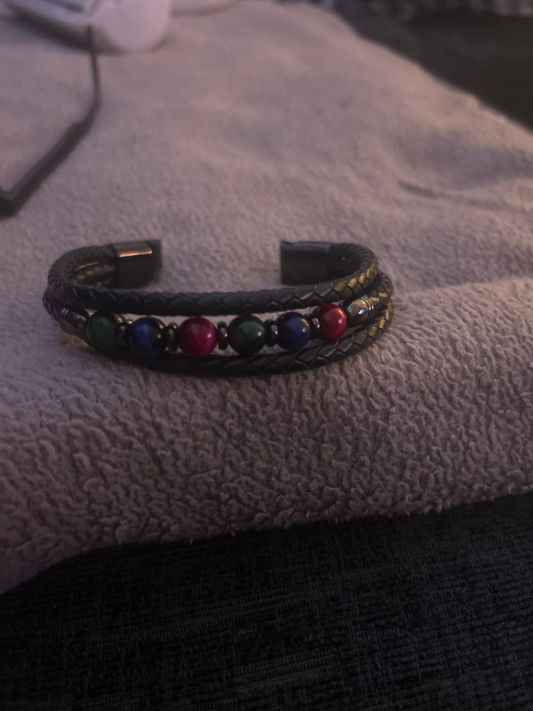 Customer photo review of Buddha Stones Natural Healing Power Gemstone Crystal Beads Unisex Adjustable Macrame Bracelet