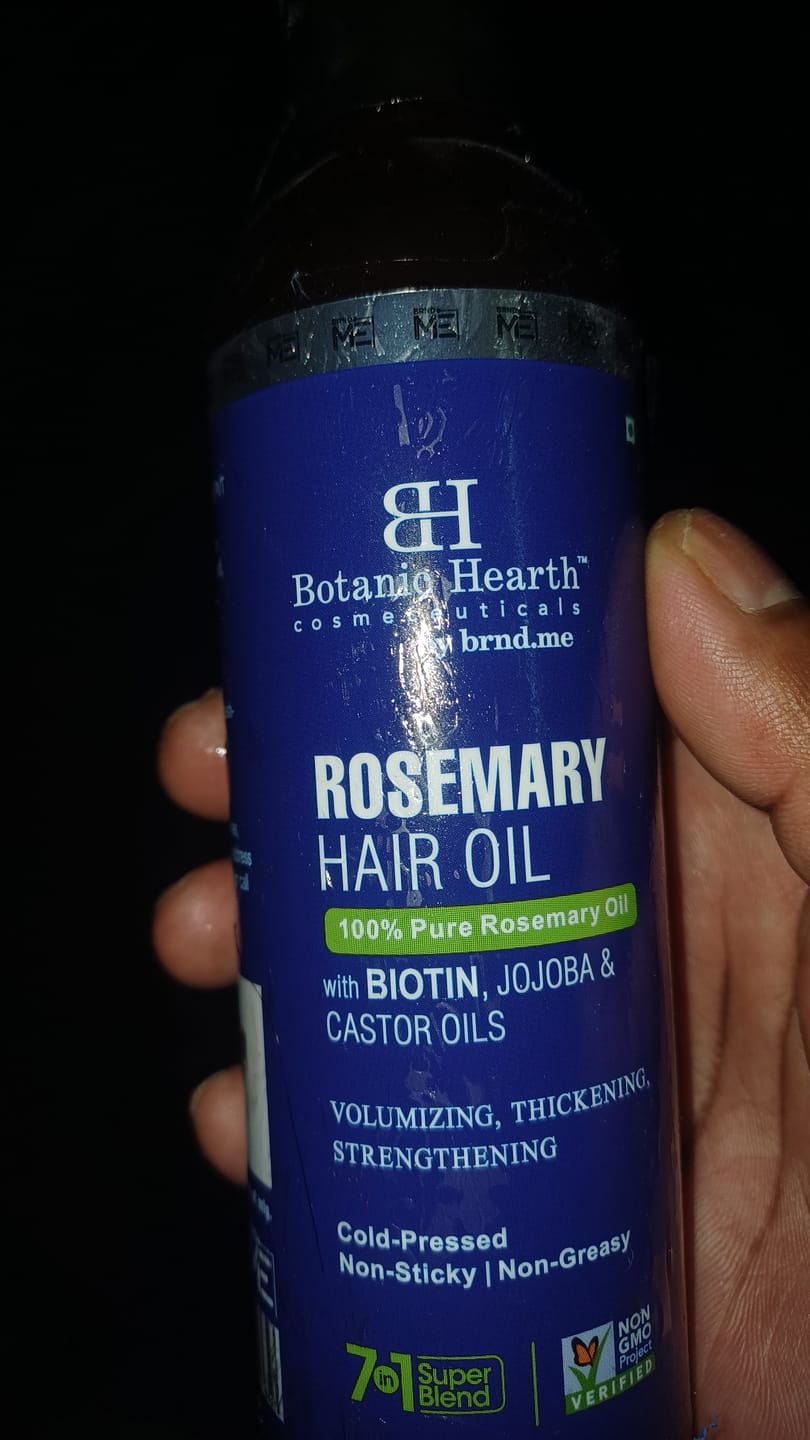 Customer photo review of 100% Pure Rosemary Oil For Hair Growth Infused With Biotin - 198ml