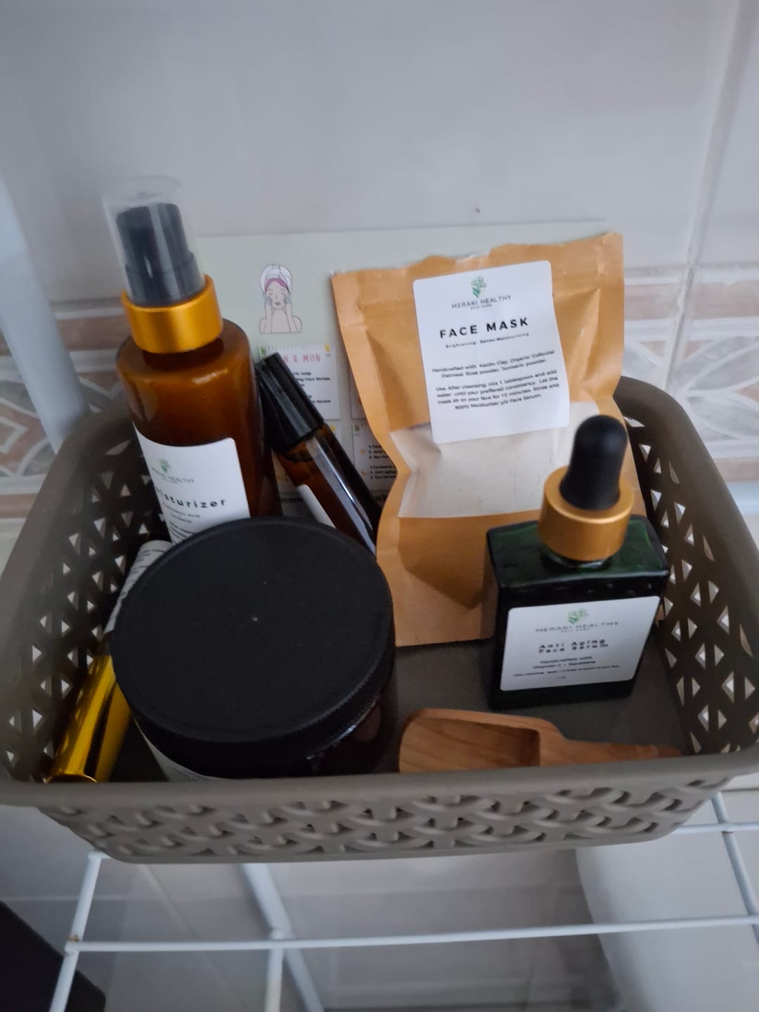 Customer photo review of Luxury Skincare Box Gift Set | Hyaluronic & Turmeric Moisturizer