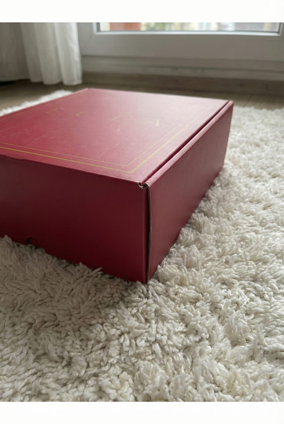 Customer photo review of Madlen Bordo Süet Çanta