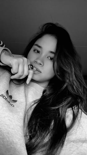 Customer photo review of BLACK EYES.