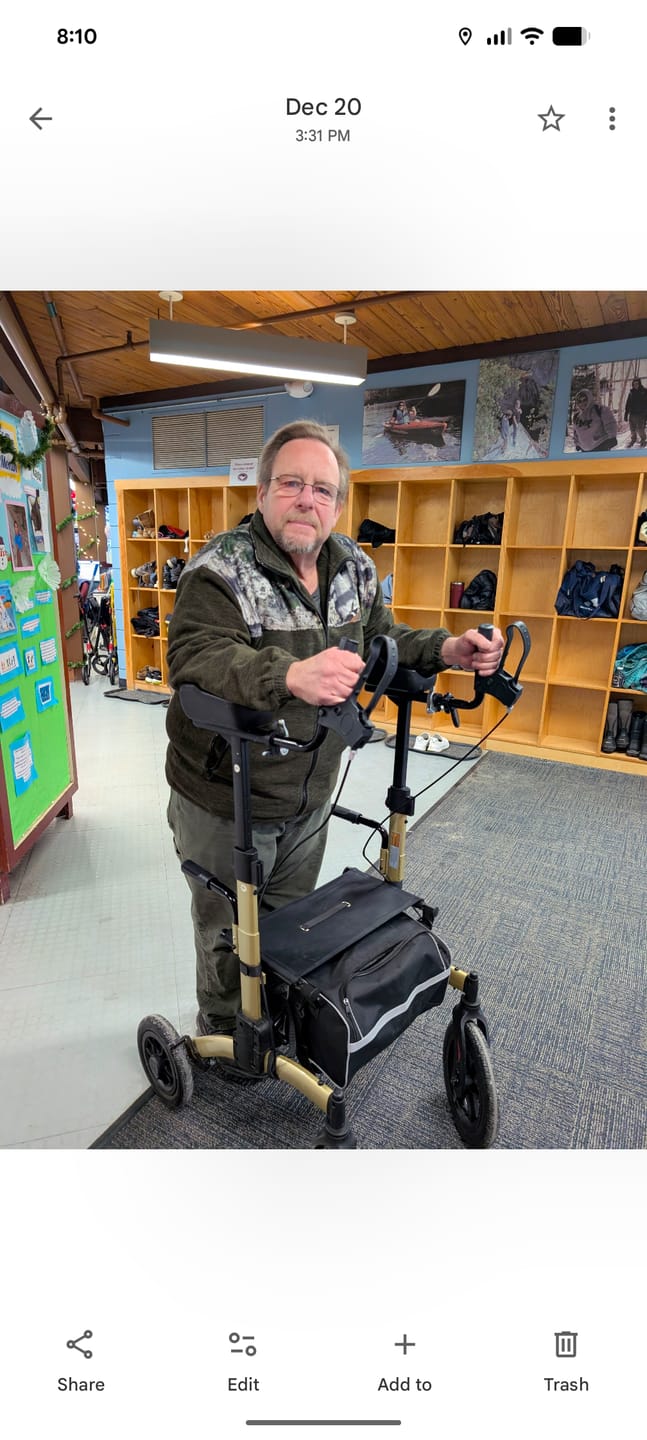Customer photo review of HFK-9240-2 All Terrain Dual-Brake Upright Walker 12" wheels