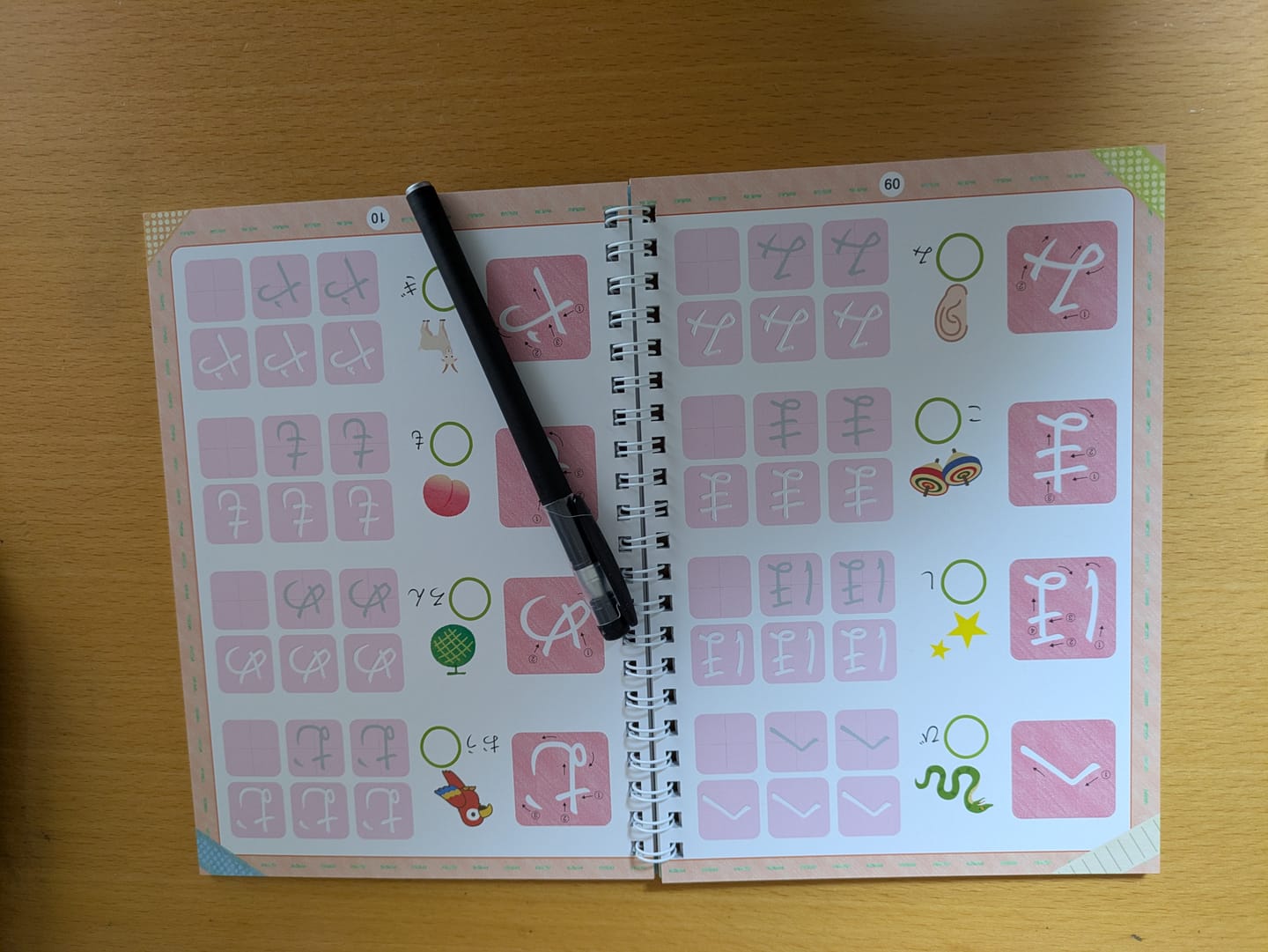 Customer photo review of まほうのドリル専用ペン(替芯5本・矯正グッズ付)