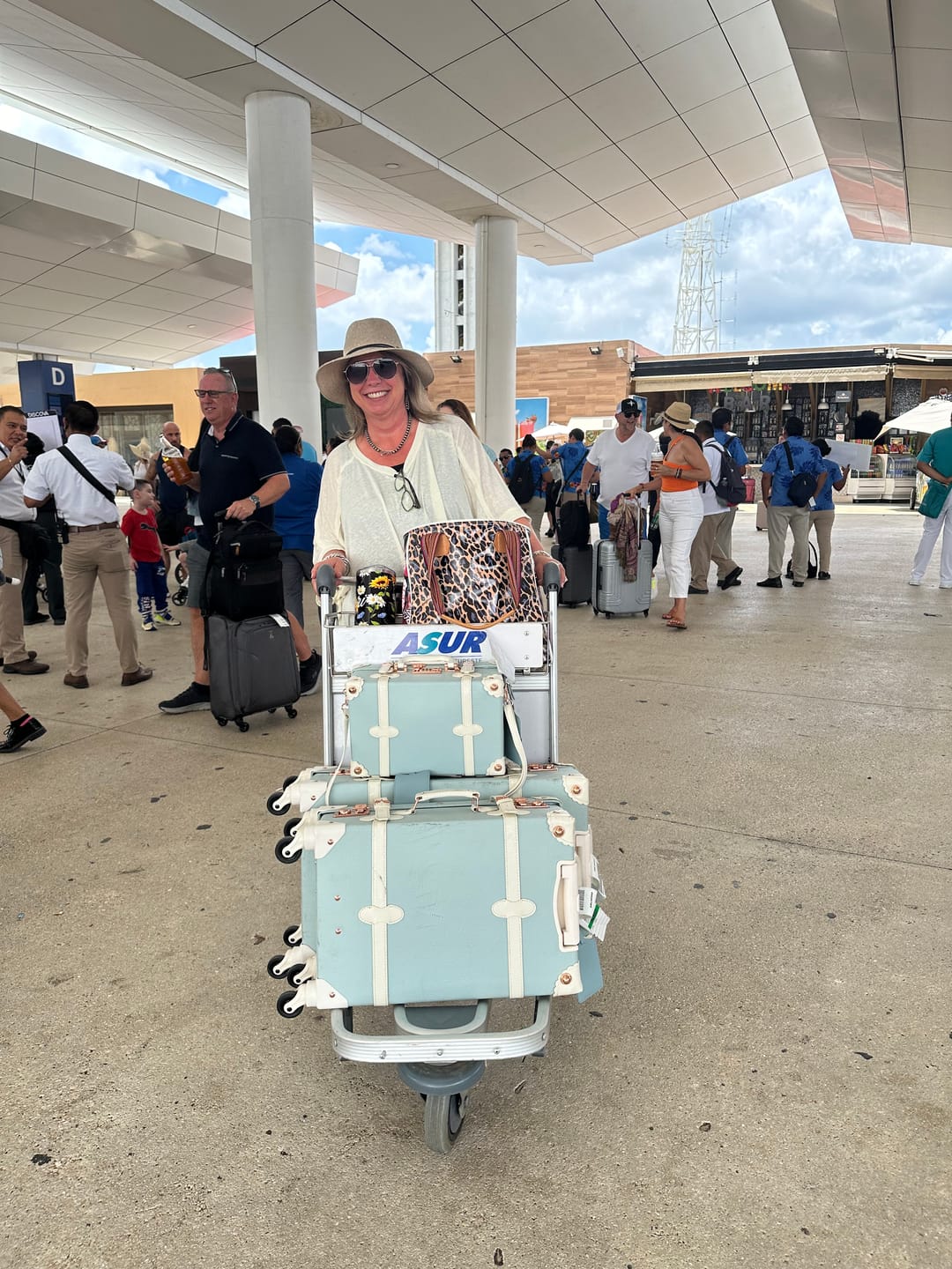 Customer photo review of SarahFace 2 Pieces Luggage Set - Embossed Blue