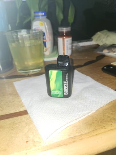 Customer photo review of Breeze Prime Edition Disposable Vape