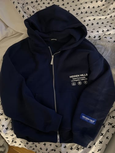 Customer photo review of LABEL ZIP HOODIE NAVY
