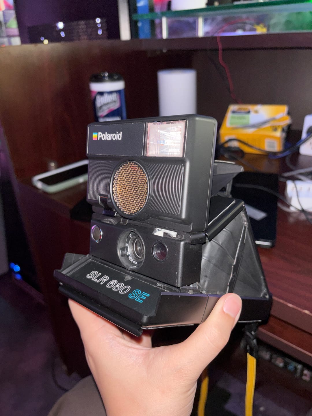 Customer photo review of Polaroid SLR 680/690 Camera Repair