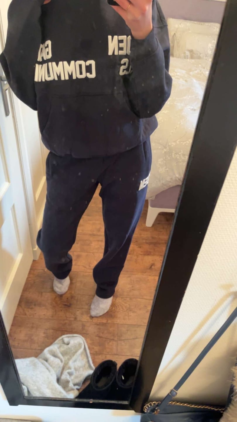 Customer photo review of GATED COMMUNITY STRAIGHT LEG SWEATPANTS NAVY