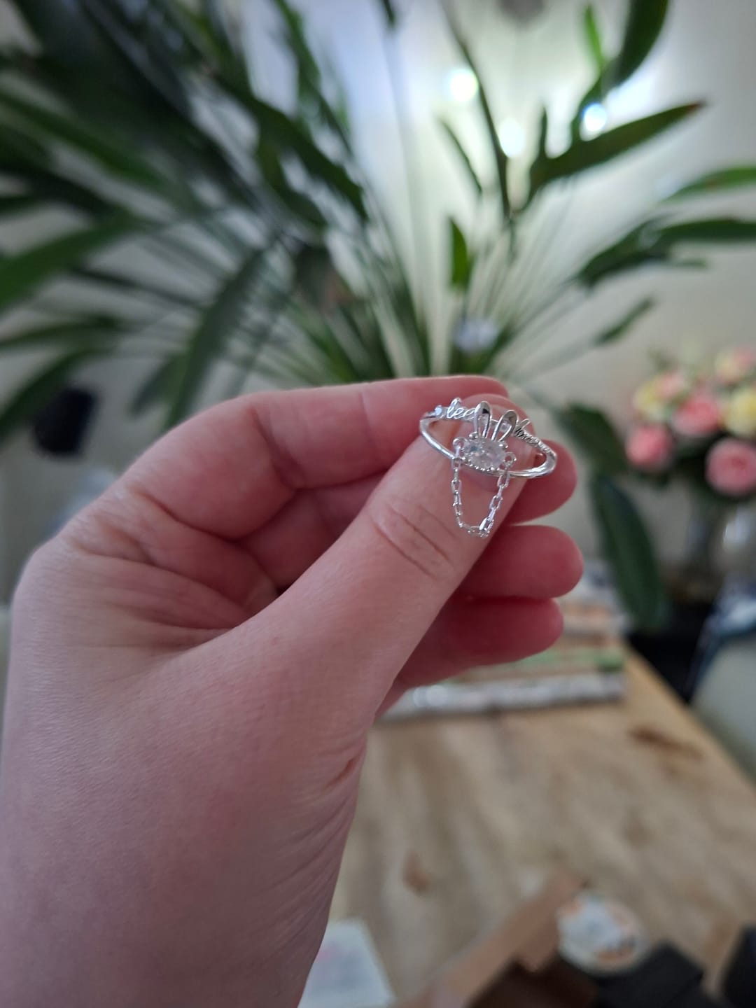 Customer photo review of Leeknow bunny ring