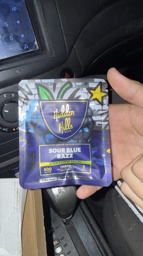 Customer photo review of GOMITAS THC - Hidden Hills Blue Razz 2 pzas - 1000 MG