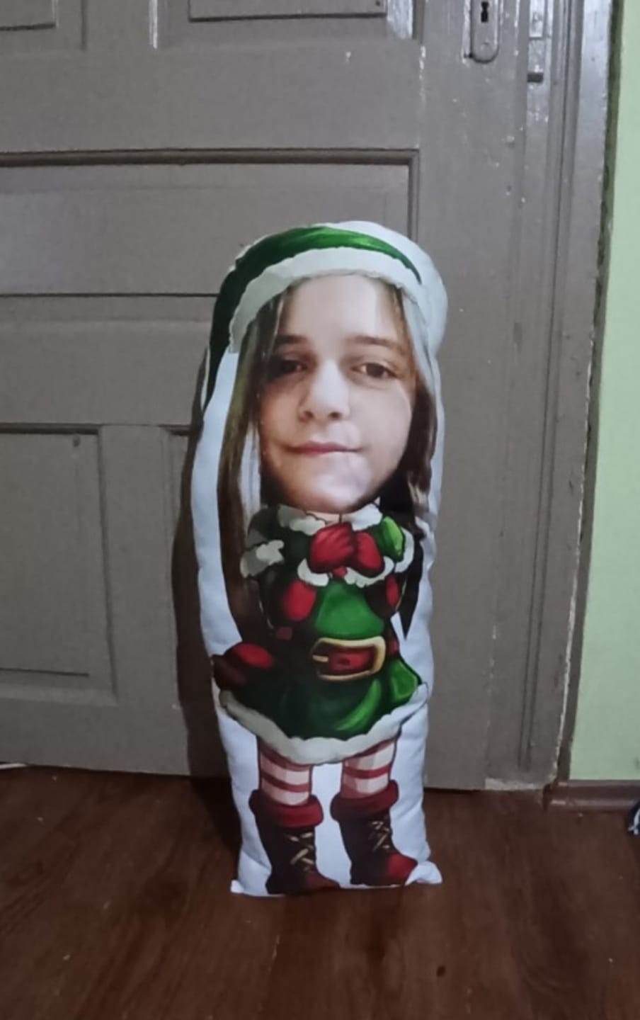 Customer photo review of Персонализирана Възглавничка с Лице "Коледени Елфи"