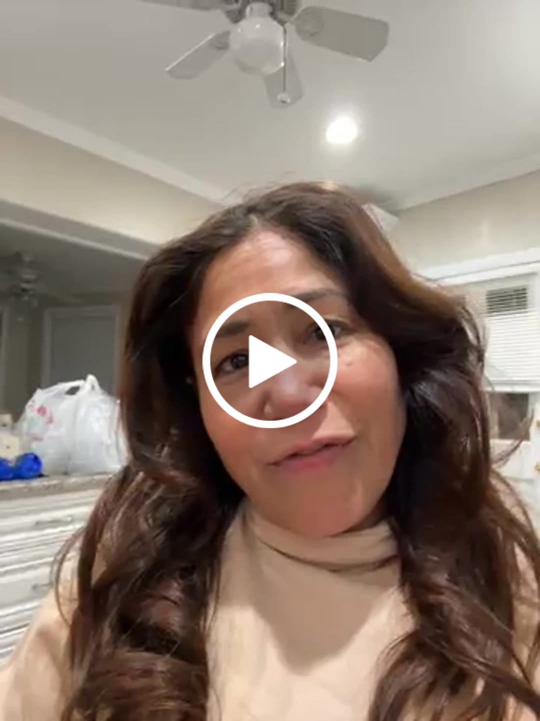 Customer video review of P.Louise Fruity Fix Setting Spray