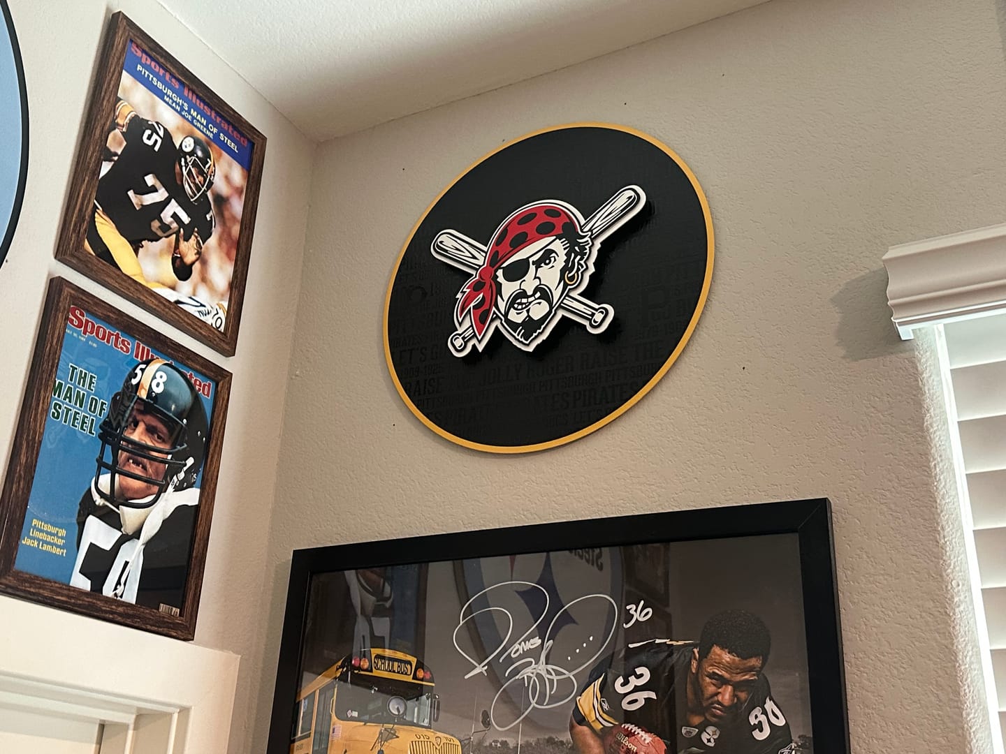 Customer photo review of Pittsburgh Pirates CRAFT SERIES 3D Embossed Metal Wall Art