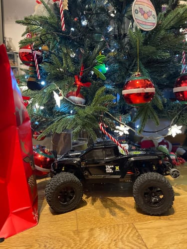 Customer photo review of Rlaarlo Omni-Terminator Carbon Fiber MINI 1:10 Scale RTR Brushless Monster Truck, RZ001B-C