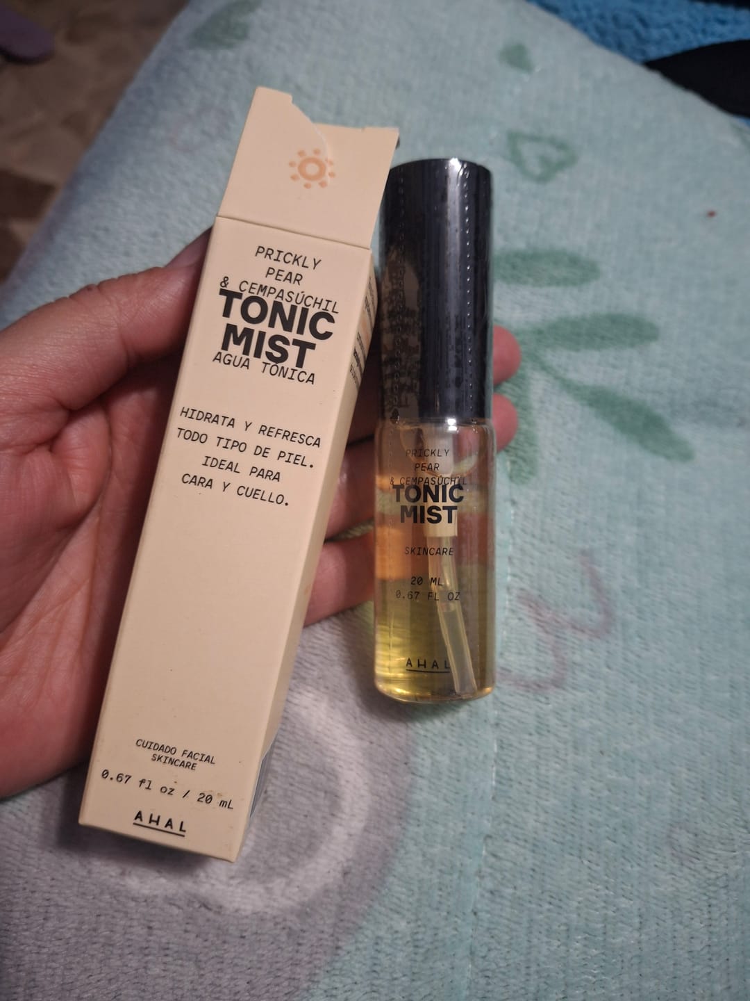 Customer photo review of Mini Tonic Mist / Mini Agua Tónica con Tuna y Cempasúchil
