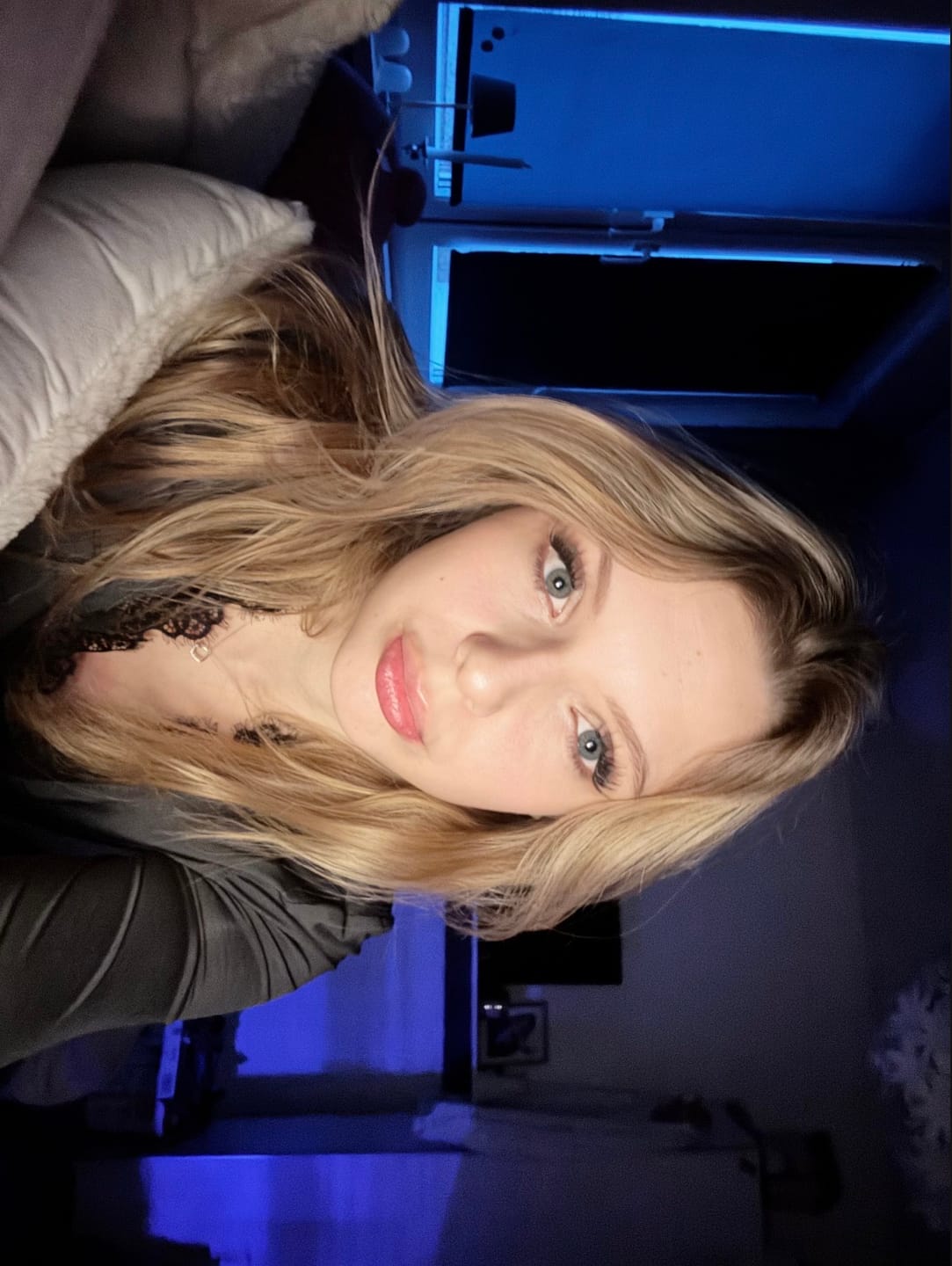 Customer photo review of HAIFA | COOL BLUE