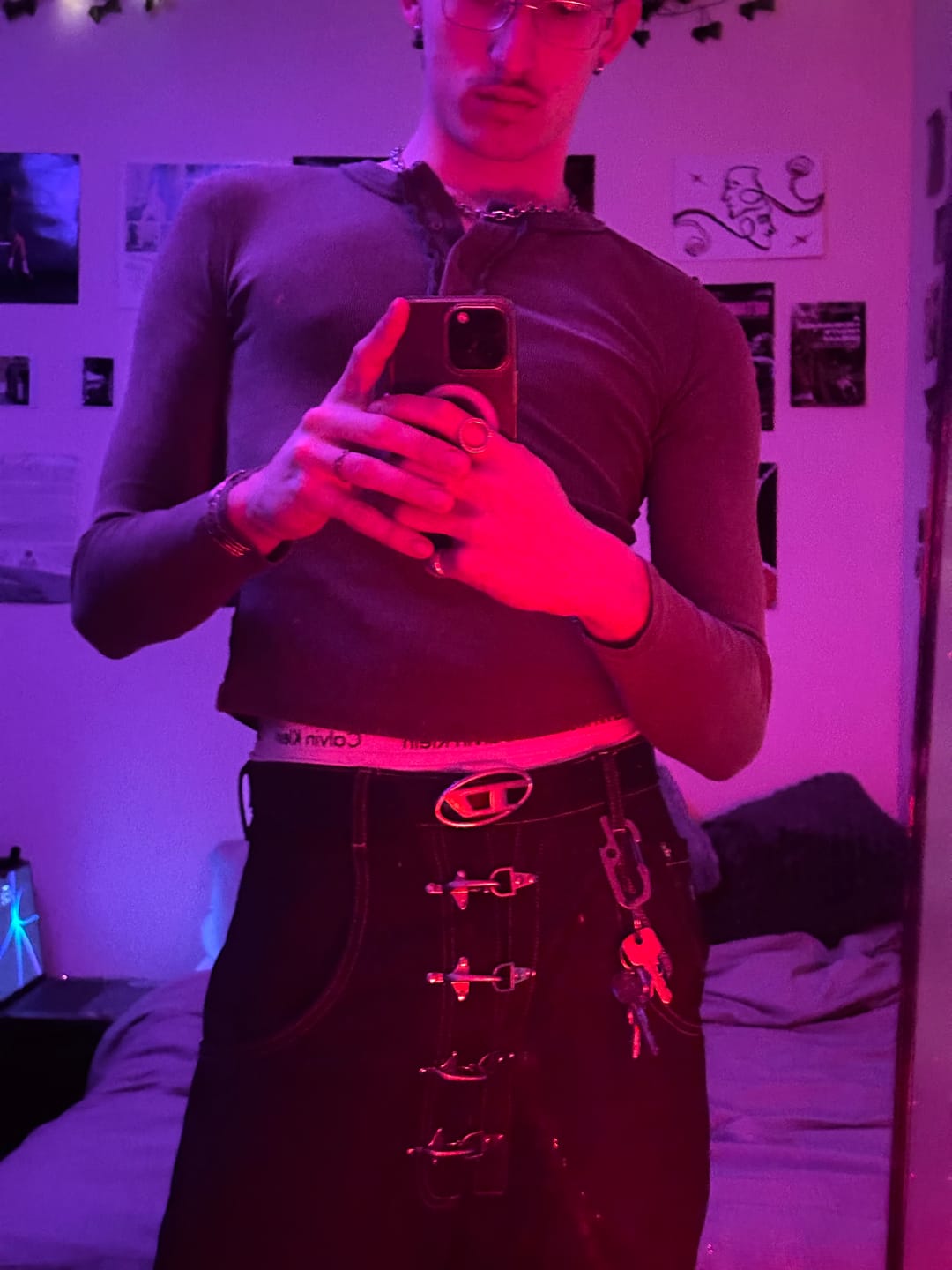 Customer photo review of Aelfric Eden Metal Button Raw Baggy Barrel Jeans