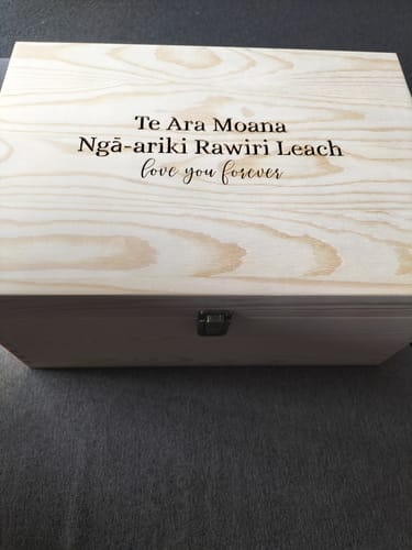 Customer photo review of Sunflower Border Engraved Pine Box