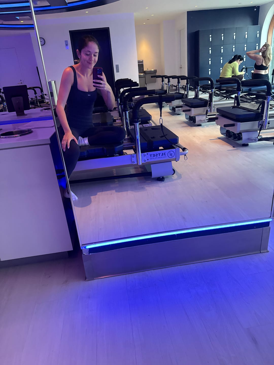 Customer photo review of The Square Tank / Navy