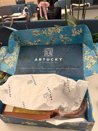 Customer photo review of Gustav Klimt The Kiss Tablo Çanta