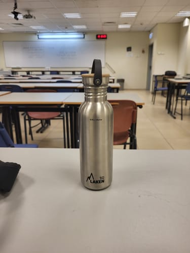 Customer photo review of בקבוק שתיה לאקן בייסיק סטיל עם פקק נירוסטה ובמבוק 750 מ״ל