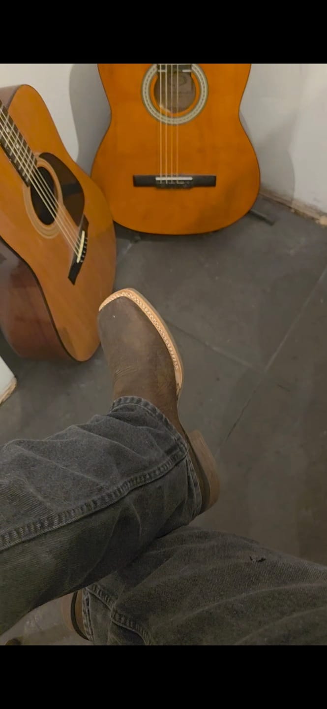 Customer photo review of Men's Rebel Pro Wide Fit Western Boots