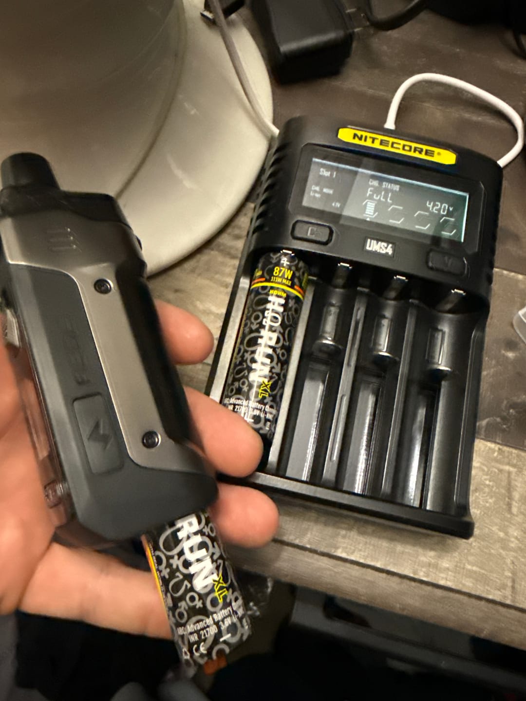Customer photo review of Hohm Tech Run XL 21700 4007mAh 30.3A Battery