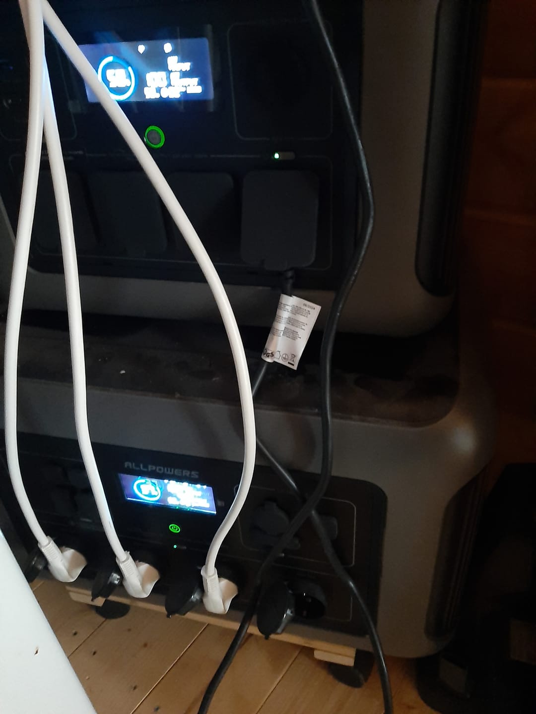 Customer photo review of ALLPOWERS R1500 Lite Tragbare  Powerstation | 1600W 1056Wh