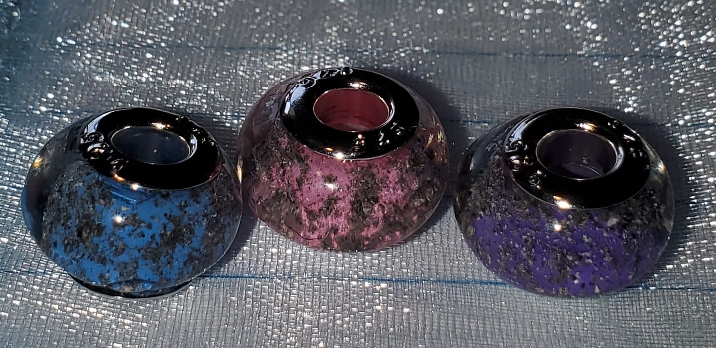 Customer photo review of Solid Color Bead Multi-Pack with Cremains