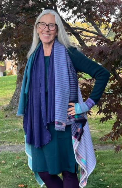 Customer photo review of NEW! Light Wool Cape Fusion Teal Purple