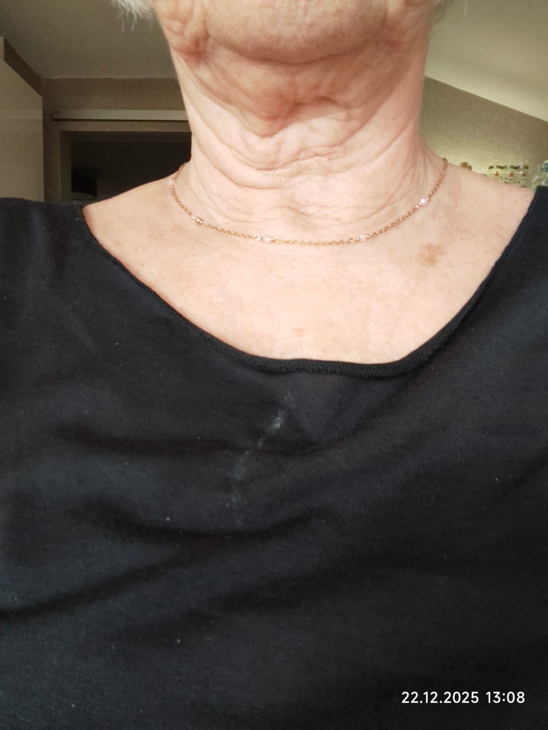 Customer photo review of Rosenquarz Halskette - Minimalistisch