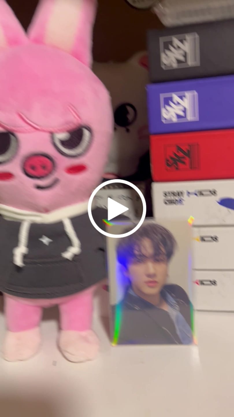 Customer video review of STRAY KIDS - SKZ'S MAGIC SCHOOL OFFICIAL MD SKZOO PLUSH ORIGINAL VER.
