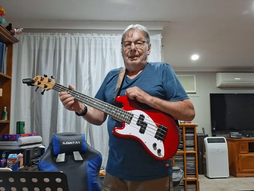Customer photo review of Kala UBASS-SB-RD-FS — Candy Apple Red Fretted U•BASS®