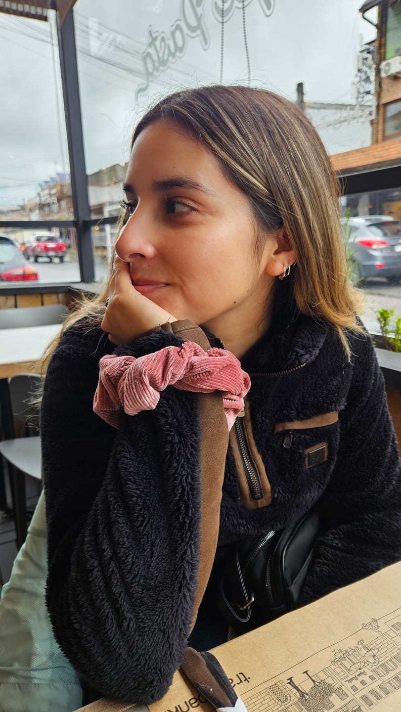Customer photo review of Polerón Shaggy Lander Black (Mujer)