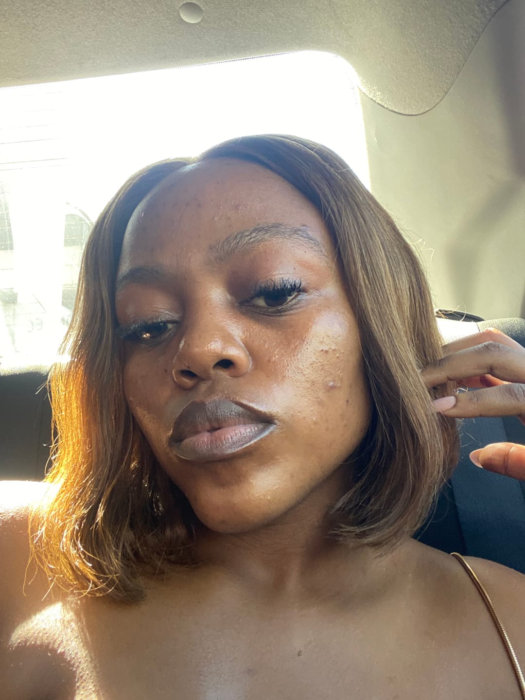 Customer photo review of Double Drawn Light Brown Glueless 5 X 5 Lace Bob Wigs