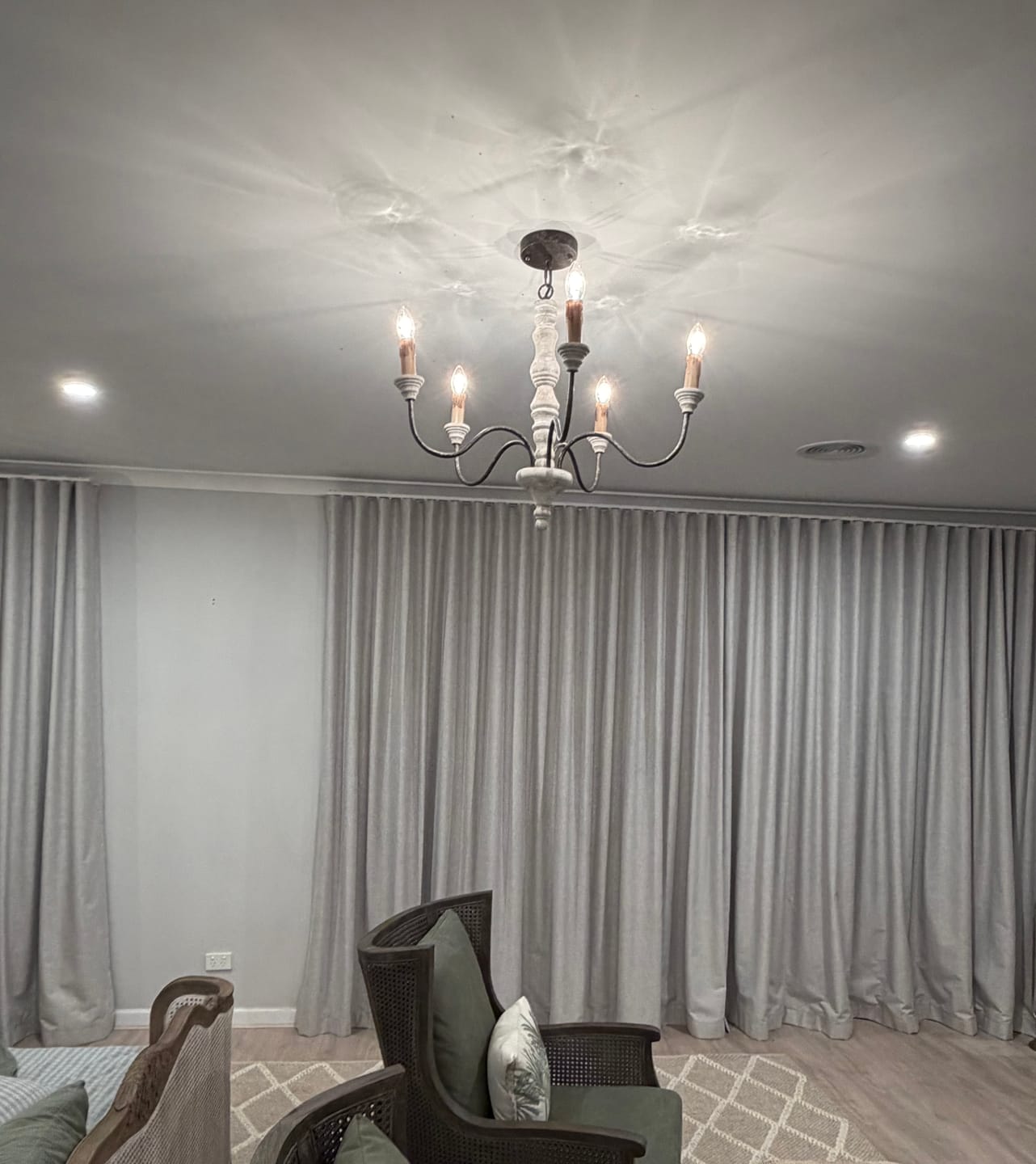 Customer photo review of Farmhouse 5-Light Candle Style Chandelier