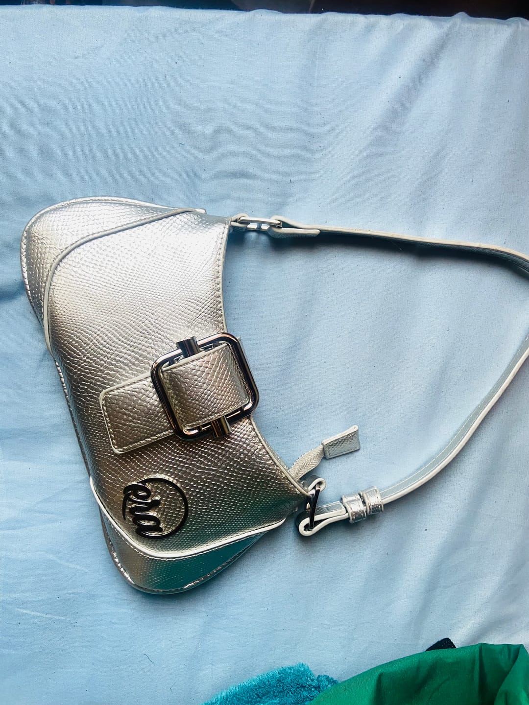 Customer photo review of Silver Lily Shoulder Bag